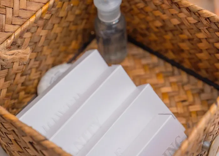 Bed & Breakfast Five