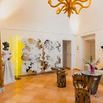 Five - Dimora D'arte Bed and breakfast