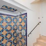 Five - Dimora D'arte Bed & Breakfast 4*