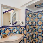 Bed & Breakfast Five - Dimora D'arte Positano