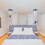 Bed & Breakfast Five - Dimora D'arte 4*