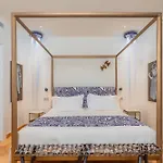 Five - Dimora D'arte Bed & Breakfast 4*
