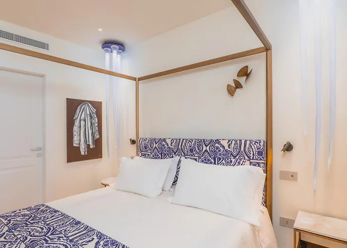 Bed & Breakfast Five - Dimora D'arte